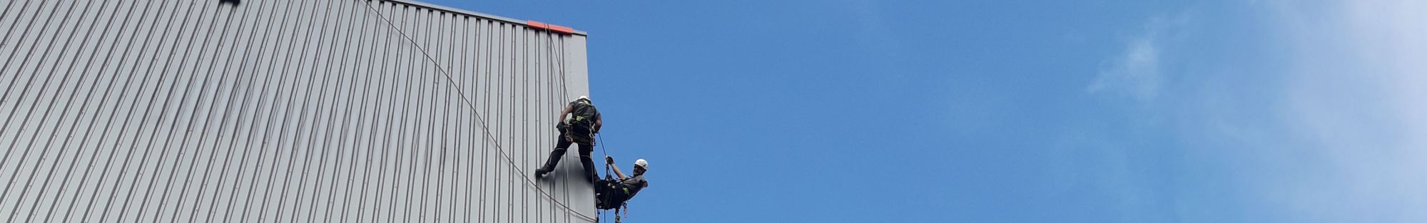 ROTH Absturzsicherungen & Dachabdichtungen Gebäudeaufstieg